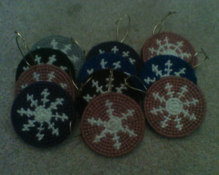 "Snowflake Booty" crafted for my daughter's ballet class. The one with 6 "arms" was my first...and then I graduated to 8 from there.