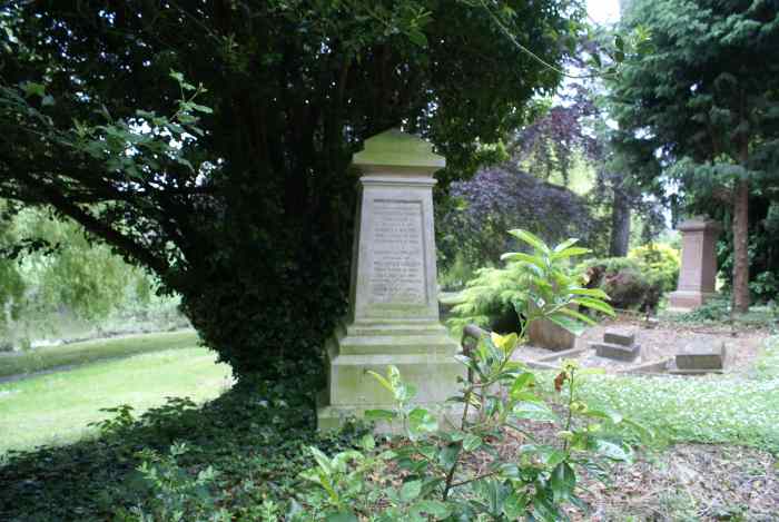 William and Charlotte Chapman, St. Peter and St. Paul's Church, Newport Pagnell, Buckinghamshire