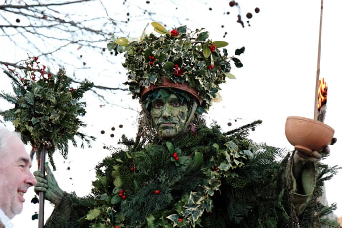 The Holly Man wassails the Thames on the South Bank - Twelfth Night Celebrations