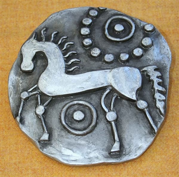 Celtic horse coin design from an original - note the 'sun' circle design above the horse's back, another aspect of Celtic worship