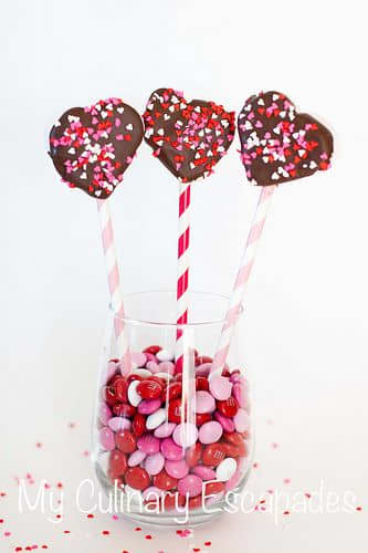 Edible heart shaped marshmallow pops are one of the best ideas for a Valentine's Day craft idea. Make them and then eat them ... or give them out as a sweet gift on February 14th.