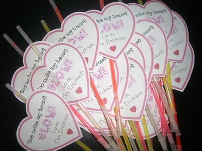 Glow Hearts from theteacherwife.com. It's a fun and easy and inexpensive way to create a Valentine craft with your kids.