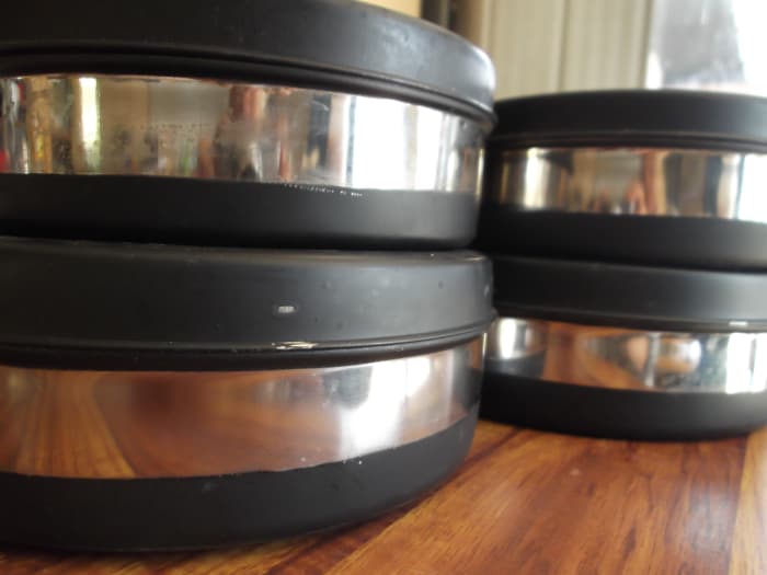 These are the pots that came with my solar oven. When I cook with them, my fresh foods taste delicious and I have no fear of food burning or spoiling - despite leaving them in the solar oven much longer than I'd planned. :)