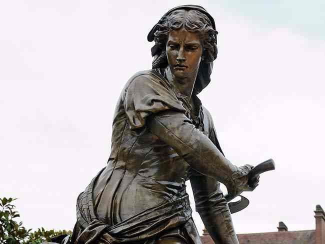 Led Connacht warriors into the famous battle Cattle Raid of Cooley to claim a famous bull. Hardly a stagnant female life!