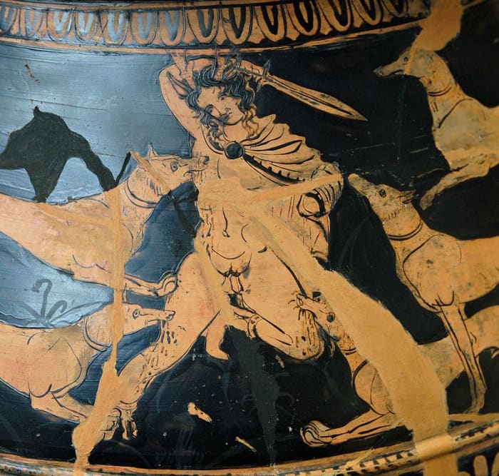 Actaeon holds a traditional Spartan weapon, the xiphos. Detail from a Lucanian red-figure nestoris, ca. 390-380 BC. From the Basilicata.