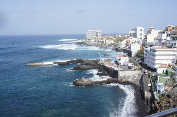 Punta del Hidalgo. The Fishing Port in the foreground, Altagay looming above in the background