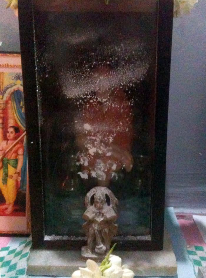 This was on 24th april, 2014. I was feeling a bit low as vibhuti had stopped manifesting for almost a month. That day, the blessing manifested as vibhuti specks on Hanuman and Shirdi Baba.