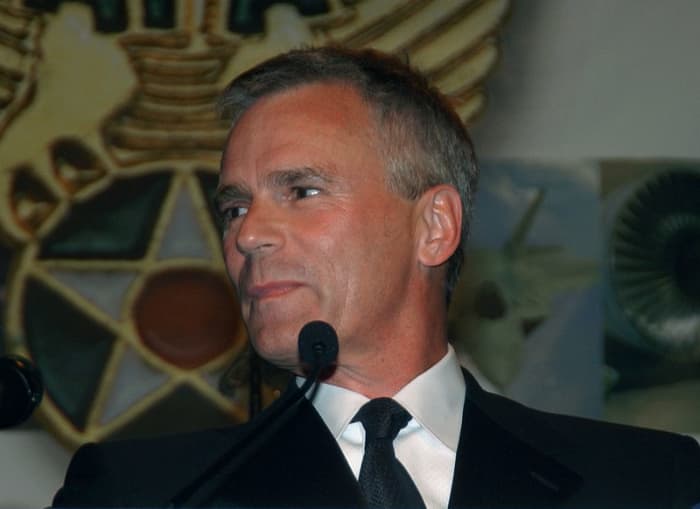 Richard Dean Anderson was made an honorary USAF Brigadier General by General John P. Jumper in 2004 for his work in TV's Stargate SG-1 for his positive portrayal of the USAF.
