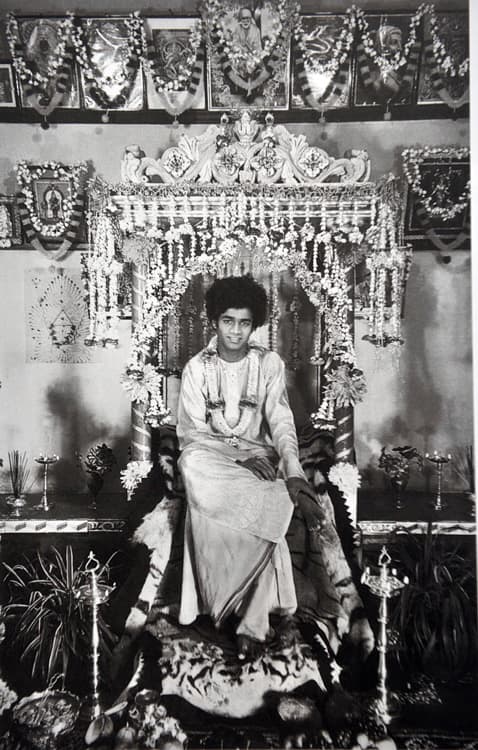 Swami became the living God of many specially made altars at the devotees' homes. He would be worshiped in an elaborate ritual. Imagine the good fortune of those devotees!