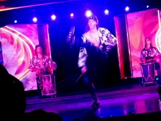 Superstar Libra show by international artiste on 'Simply the Best'. This act is probably the best from this mediocre show.