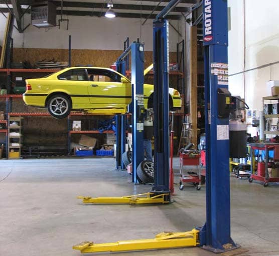 Nice Clean Professional Shop with Plenty of New Automobile Repair Lifts. Image found @ http://www.los-angeles-car-repair.com/auto-repair-facility.html