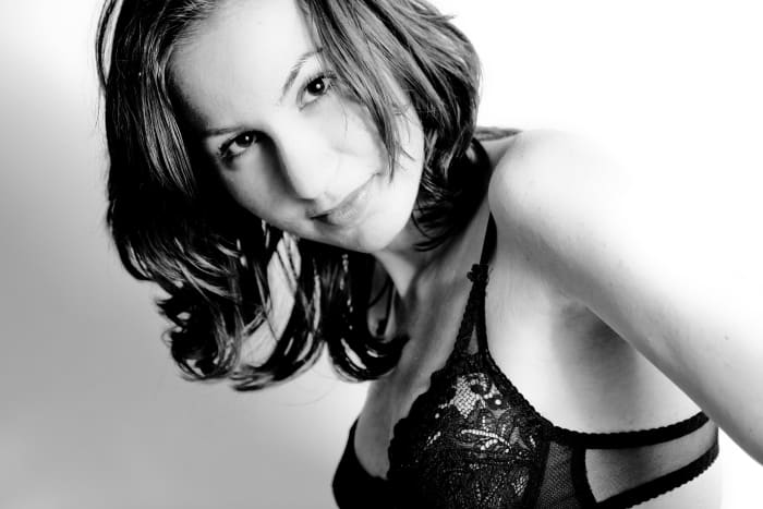 There should be no bulging out of the breast. No matter how large your chest is, your breast should have a flawless rounded look in your bra.
