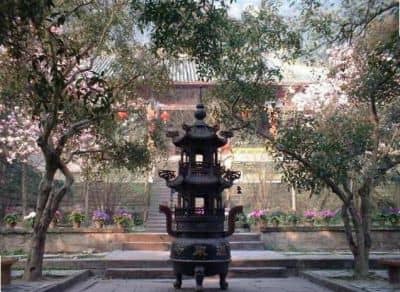 Incense urns come in two basic shapes - square for prayers by the people, and round for official ceremonies