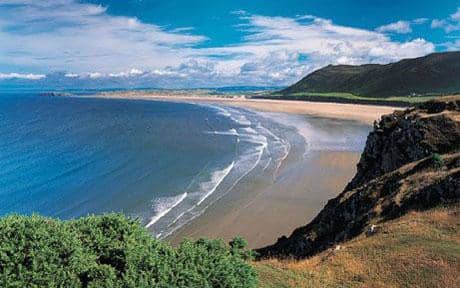 Wide, westward-facing strand - ideal landing for ships to trade, raid or take over territory from across the Irish Sea in Dublin, Waterford or Wexford. Look at the names of offshore isles such as 'Skomer' or 'Skokholm' ('holm' means island in Norse)