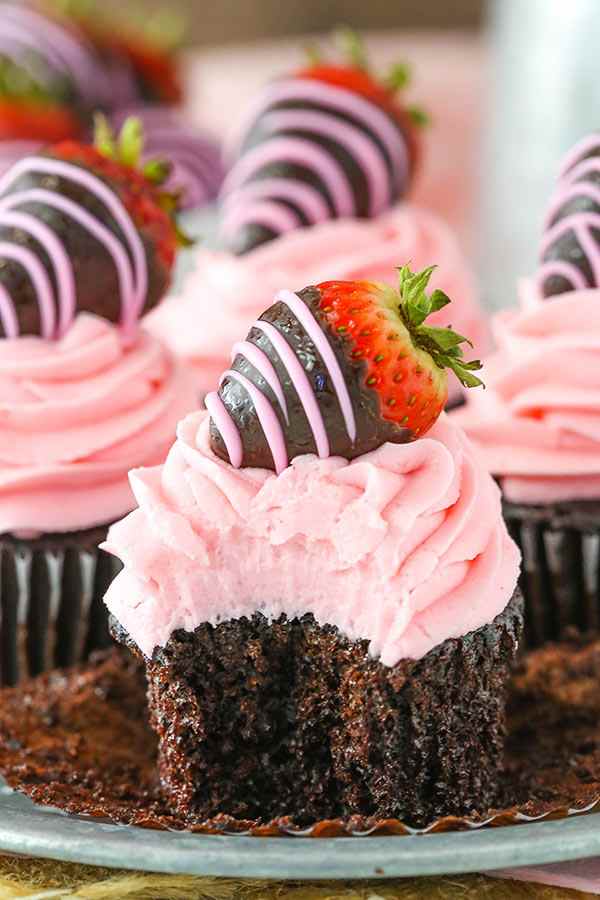 Dark Chocolate Cupcakes with Dark ChocolateDipped Strawberries HubPages