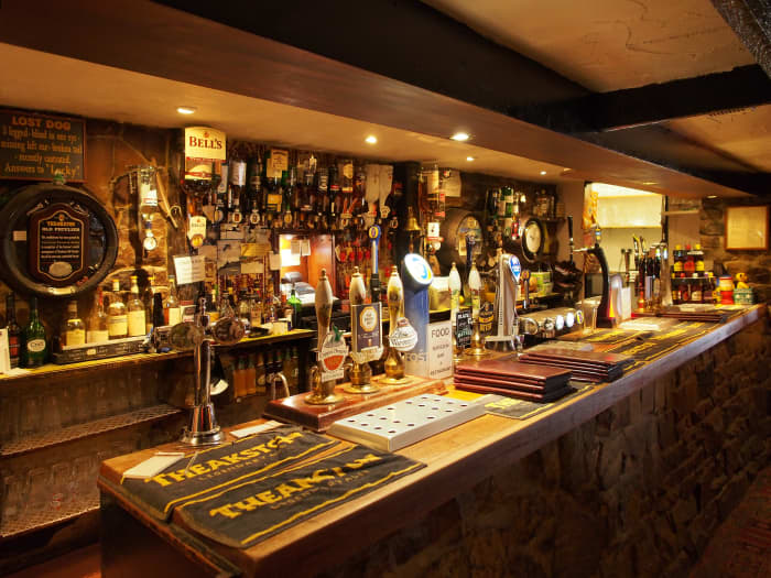 The bar's long enough to serve several thirsty walkers abreast, with a wide choice of food and drink - order at the bar...