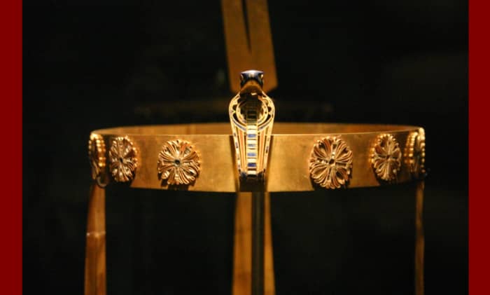 The Diadem or Crown of Princess Sit-Hathor Yunet from her tomb. She was the daughter of the 12th dynasty pharaoh, Senusret II, and the sister of pharaoh Senusret III. This masterpiece of Ancient Egyptian art work is now located in the C