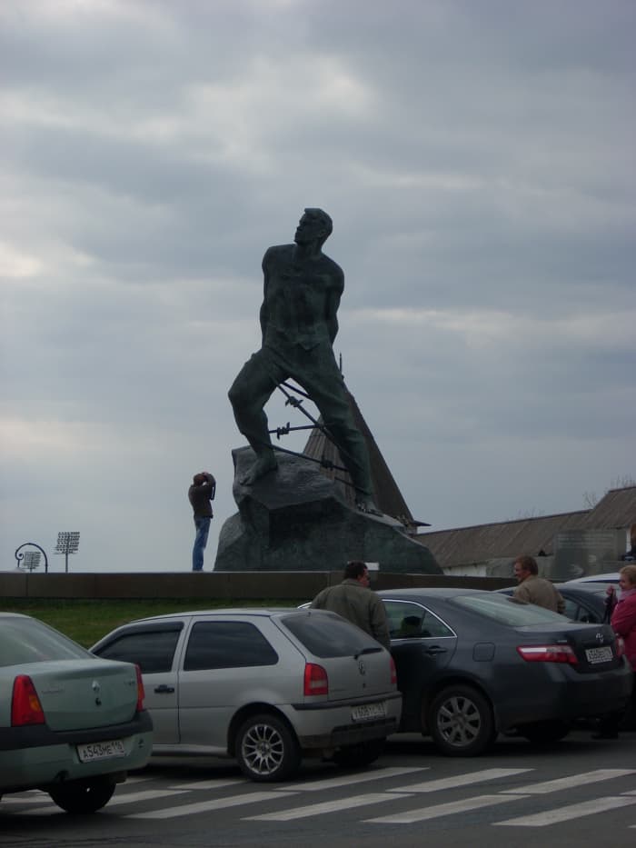 Statue of Musa Cälil at the entrance to the Kazan Kremline. Musa Cälil was a poet and Tartar resitance fighter who was honored with many military awards for heroic actions in battle post-humously.