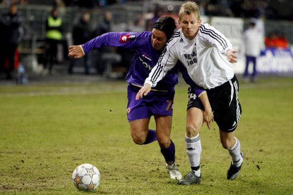 Steffen Iversen (R) of Rosenborg battles for possession in a UEFA Intertoto Cup match against Netherlands's NAC Breda on July 27, 2008. Rosenborg won 2-0 to secure the Intertoto Cup and a berth at the UECA Cup