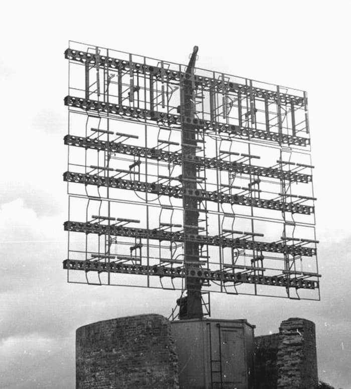 FuMG 80 'Freya, the radar system in operation at Pourville west of Dieppe, Flt Sgt Nissenthall's target to investigate or render useless