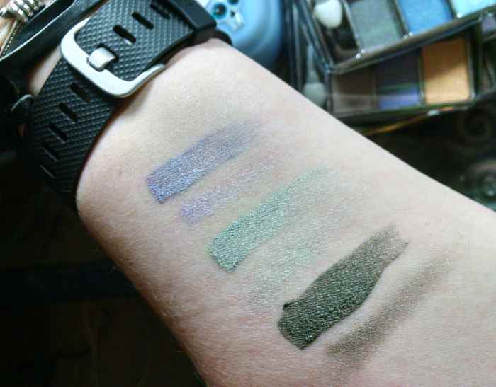 Almay Intense i-Color Trio for Greens 204 - normal swatches (the ones that are hard to see) next to their foiled counterparts