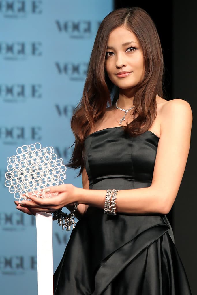 The beautiful Meisa Kuroki wins an award during the Vogue Nippon Women of the Year event back in 2010.
