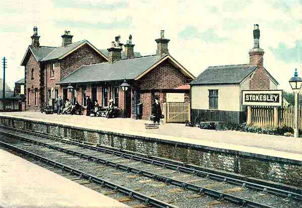Stokesley Station in its heyday, 1905, about half a century from opening it would stay open a further half-century - only just - closing to passengers in the 1950s, finally succumbing in 1963, see below