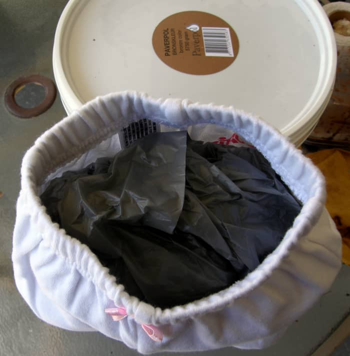 I decided to do a free-standing sculpture. The first thing that I did was to stuff it with plastic bags, just to see how I would need to do this after the preserving mixture, the Paverpol material, had been embedded in the pants.