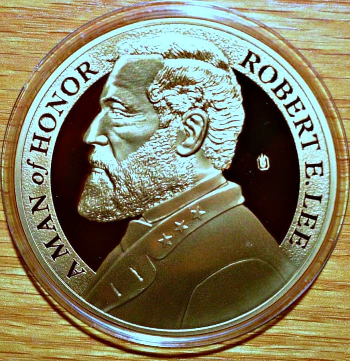 The 2011 Proof of General Robert E. Lee, this is a Career Army Officer Commemorative Coin. Robert E. Lee was a career Army officer and among the most celebrated generals in American history. He turned down Lincoln's offer to command the Union.