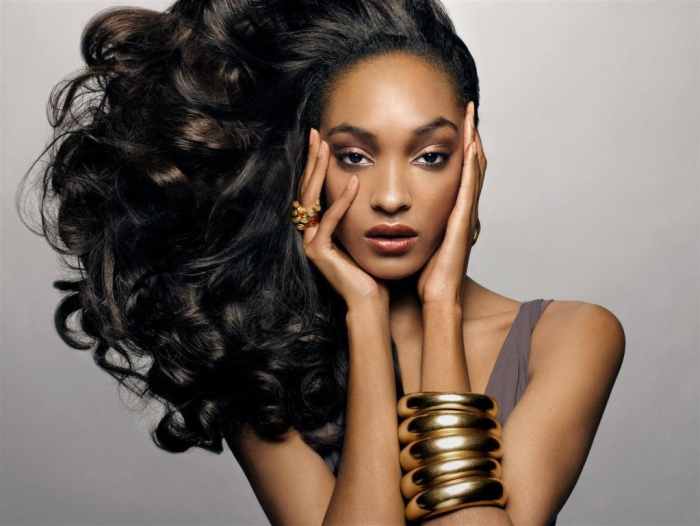 Jourdan Dunn is an English supermodel who was discovered in London in 2006 while shopping with a friend in a retail store that sold Irish clothing and accessories.