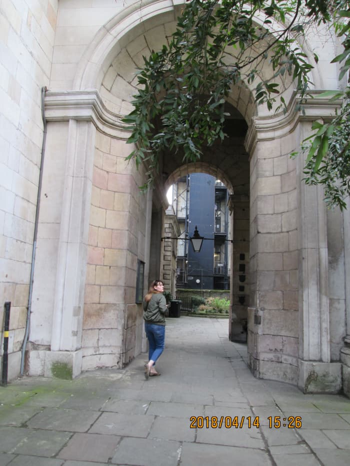 This Wren arch was part of the approach way to Old London Bridge - at the time extensively 'altered' in order to stop the fire from spreading to the south bank at Southwark