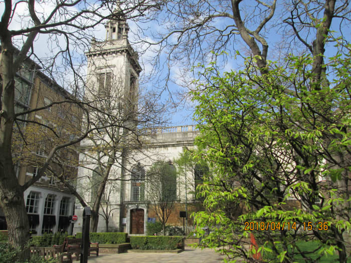 St Michael Peternoster Royale displays tall, narrow windows, more in keeping with tradition than Wren was associated with. London's first Lord Mayor Richard ('Dick') Whittington - thrice returned to the post - was interred in the crypt here
