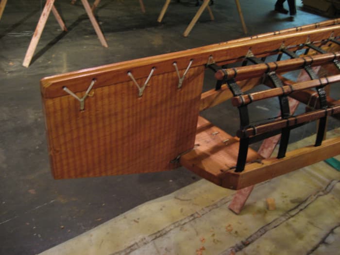 V-to-Y-lashings on a Baidarka stern (center shows more of the starting V that was not tightened as much. Left, more of a Y was formed by wrapping and tightening up the V).