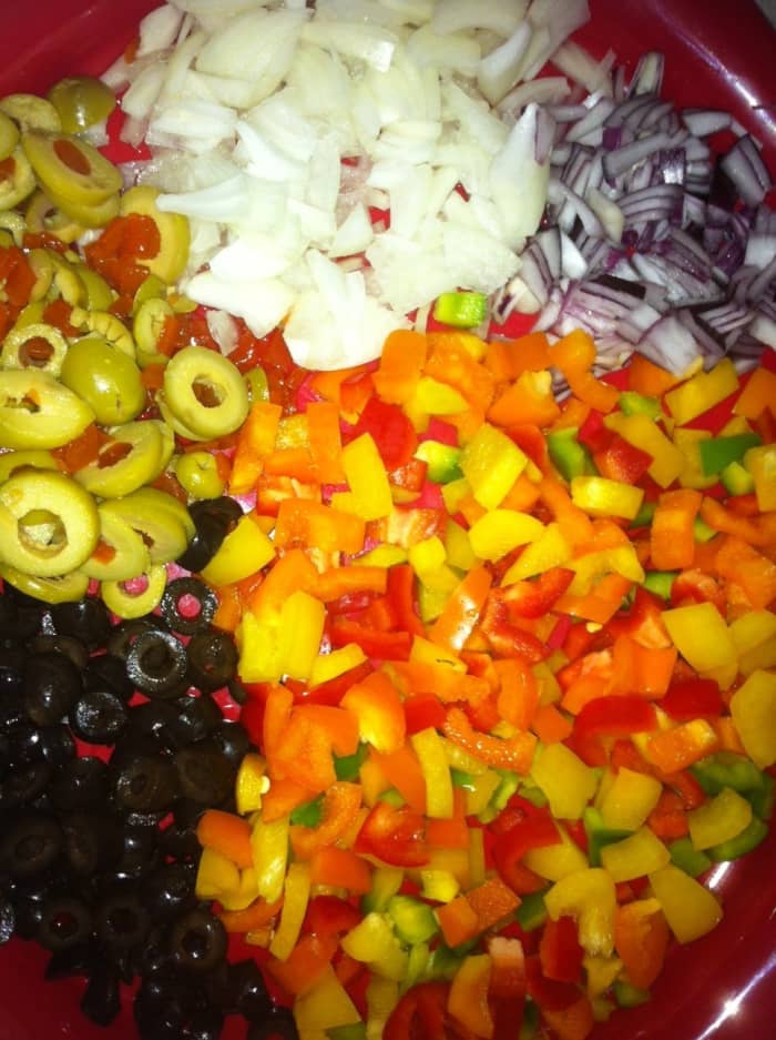 Don't these vegetables look delish? Use whatever veggies or additives you like. For a different flavor, you could add jalapeno, mayonnaise, and/or boiled eggs. It is all good!