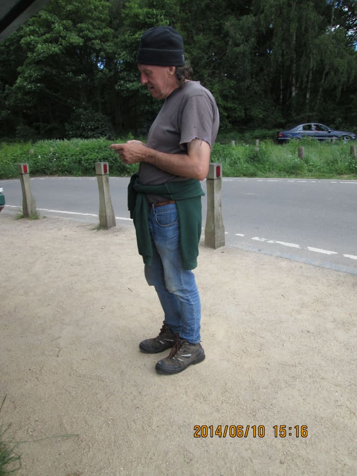 'Tree Mark'. One of Carl's regulars, he's a 'tree surgeon' and all-round garden contractor. There's also 'Cycling Mark' (haven't seen him for a while) and 'pilot Mark', a commercial aviator - who also happens to be a dab hand at chess