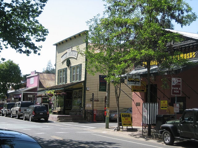 Main Street in Murphys in the modern era; the parked cars and paved street the only giveaway that it's not the 1800s.