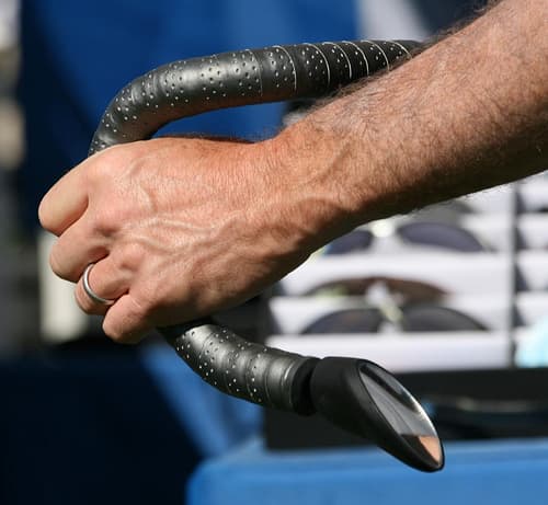 Having issues with your hands from bicycling? De Quervain's Tenosynovitis affects the thumb tendons.