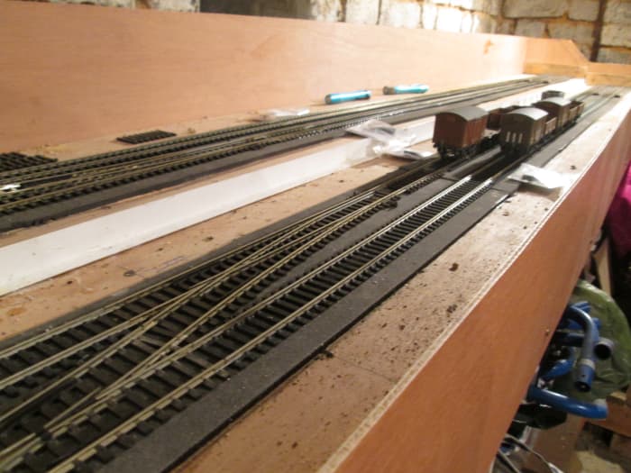 ... number one fiddleyard. There's another at the opposite end, forming overall a sort of 'C' shape if you could get high enough to look down. As it's in the cellar, that's out. Track formation here is four parallel roads with facing pointwork,