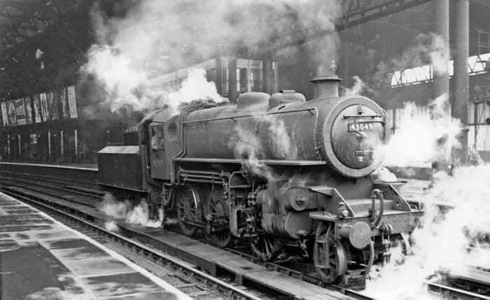 43049 simmers on one of the centre roads between duties at Hull Paragon, having worked in from outside BR North Eastern Region