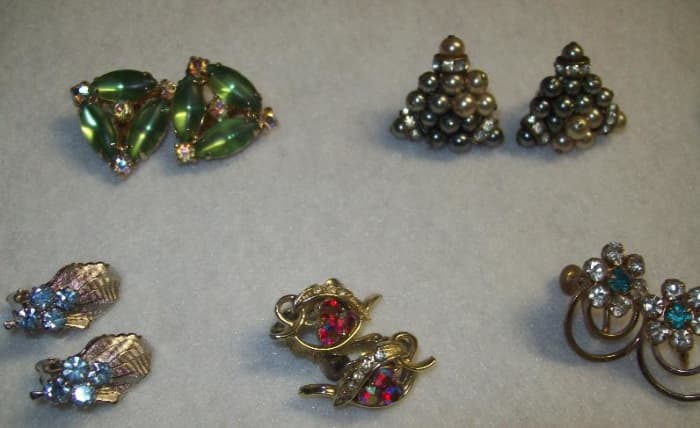 A Brief History of Costume Jewelry And A Gallery of My Collection ...