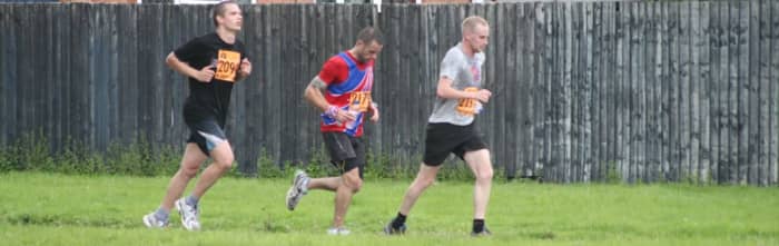 The hamstrings muscles pull the upper and lower leg back as part of the running gait cycle.