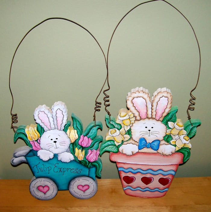 More adorable Easter decorations painted by Patty Sypek