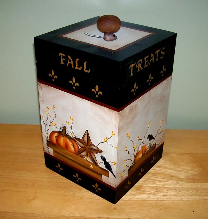 Fall storage box painted by Patty Sypek/design by Sonja Richardson