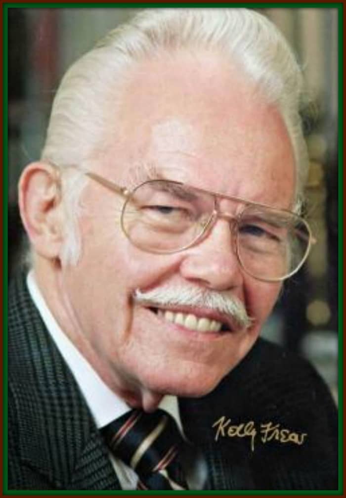 Frank Kelly Freas was born on August 27, 1922 and died on January 2, 2005 was one of the best American born science fiction and fantasy artists of his era.