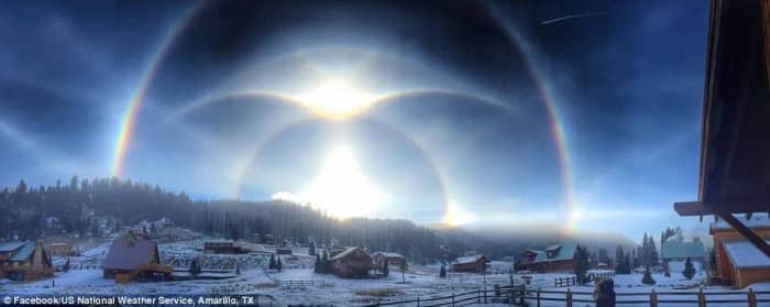 I found this photo on Avalon Sol's facebook page and felt compelled to share it. Taken in Texas, this photograph is unlike any I have seen.