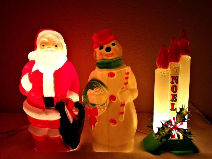 Three Empire Blow Molds made in 1968 for the Christmas Holidays. All three light up beautifully, still amazing and bright Empire Blow Mold collection is of 3 Santa Claus & Snowman Christmas 13" 14"