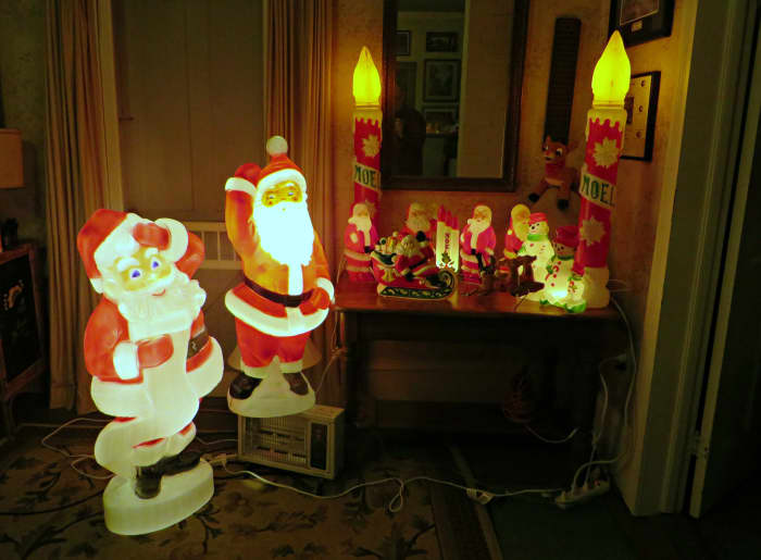 General Foam Plastics, General Foam Blow Molds, Union United Solutions Santa model 75180 Large Santa, Illuminated with Cord and Light Included, 43" inches high ... And many more treasured Blow Molds