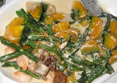 Ginataang Sitaw at Kalabasa - String Beans and Squash Sauteed in Coconut Milk (Photo courtesy by arnold|inuyaki from Flickr.com)