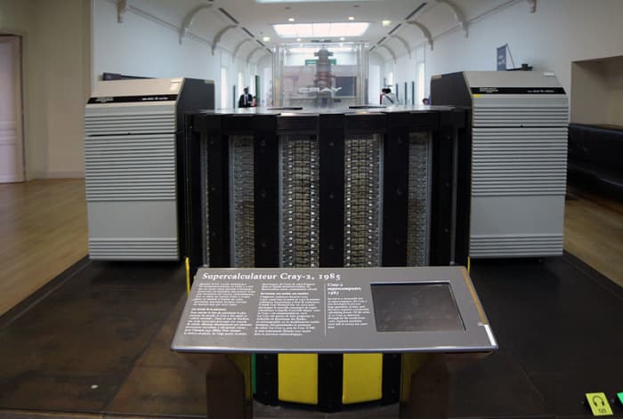 A Cray Supercomputer from 1985. Not made in France, but used there. Another earth-shaking invention contributing to discoveries in meteorology, medicine, astronomy and space exploration, and code-breaking.