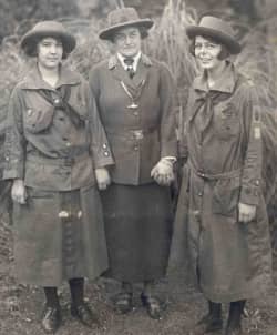 "Juliette Gordon Low dai" by unknown Original uploader was Noble Skuld the Legend Killer at en.wikipedia - Transferred from en.wikipedia; transferred to Commons by User:Rlevse using CommonsHelper.(Original text : Girl Scouts of the USA). Licensed und